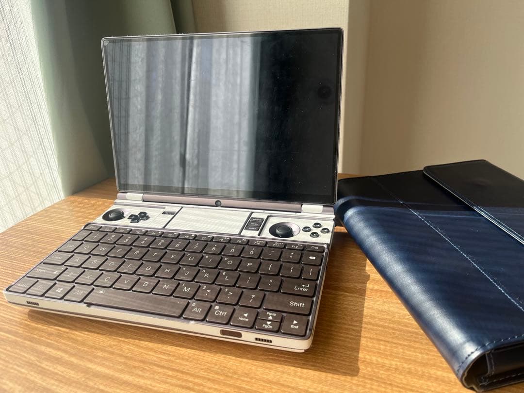 その他ノートPC本体 GPD WIN Max 2 2024 Ryzen7 8840U 32GB 2TB