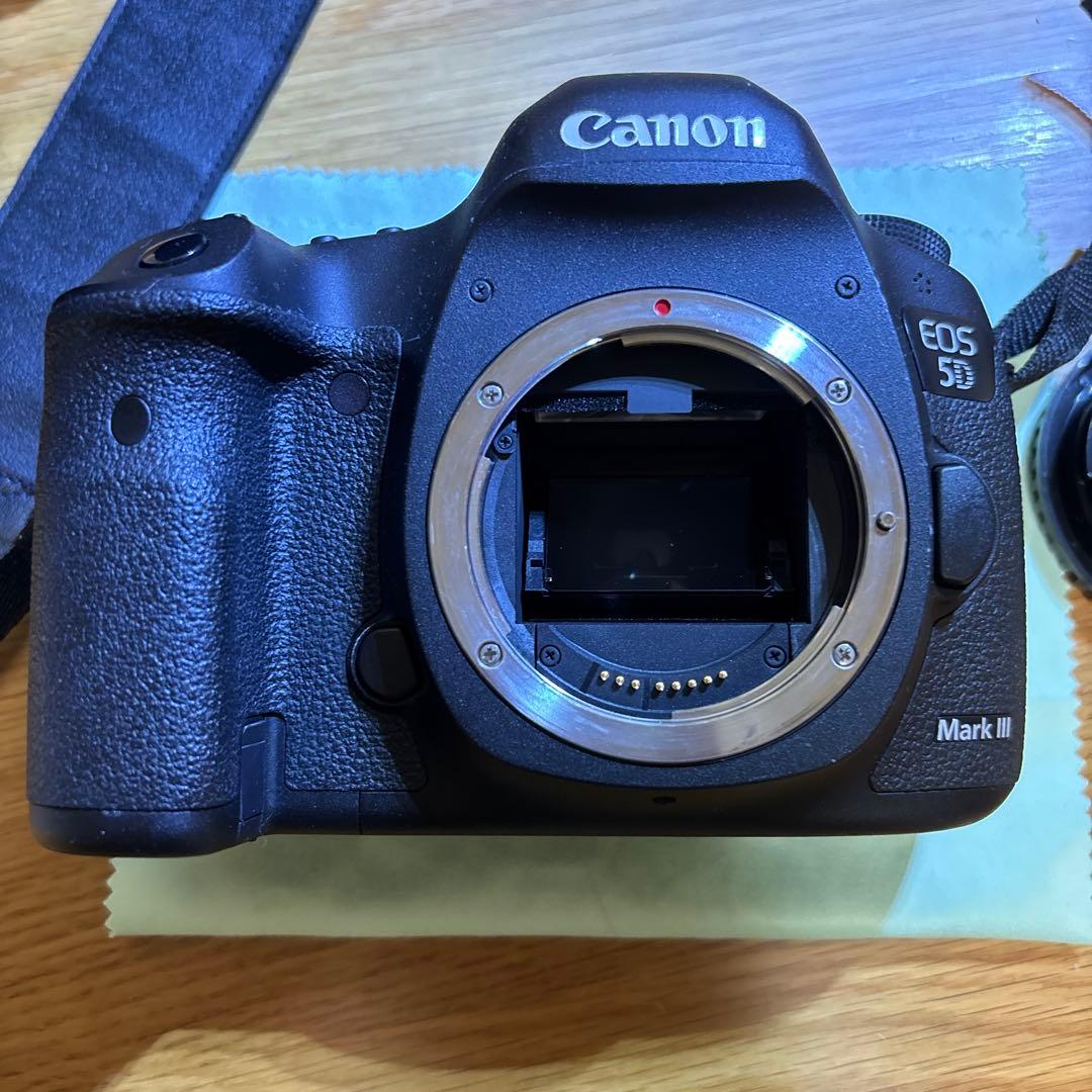 デジタルカメラ Canon EOS 5D MARK3