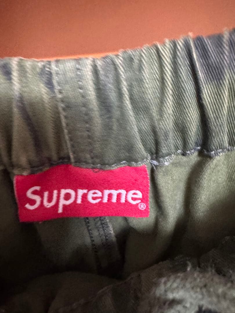 シュプリーム　Supreme Is Love スケートパンツ　M