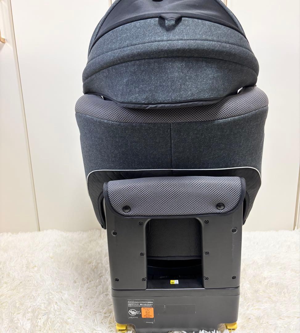 アップリカ　クルリラプレミアム　チャイルドシート　ISOFIX対応