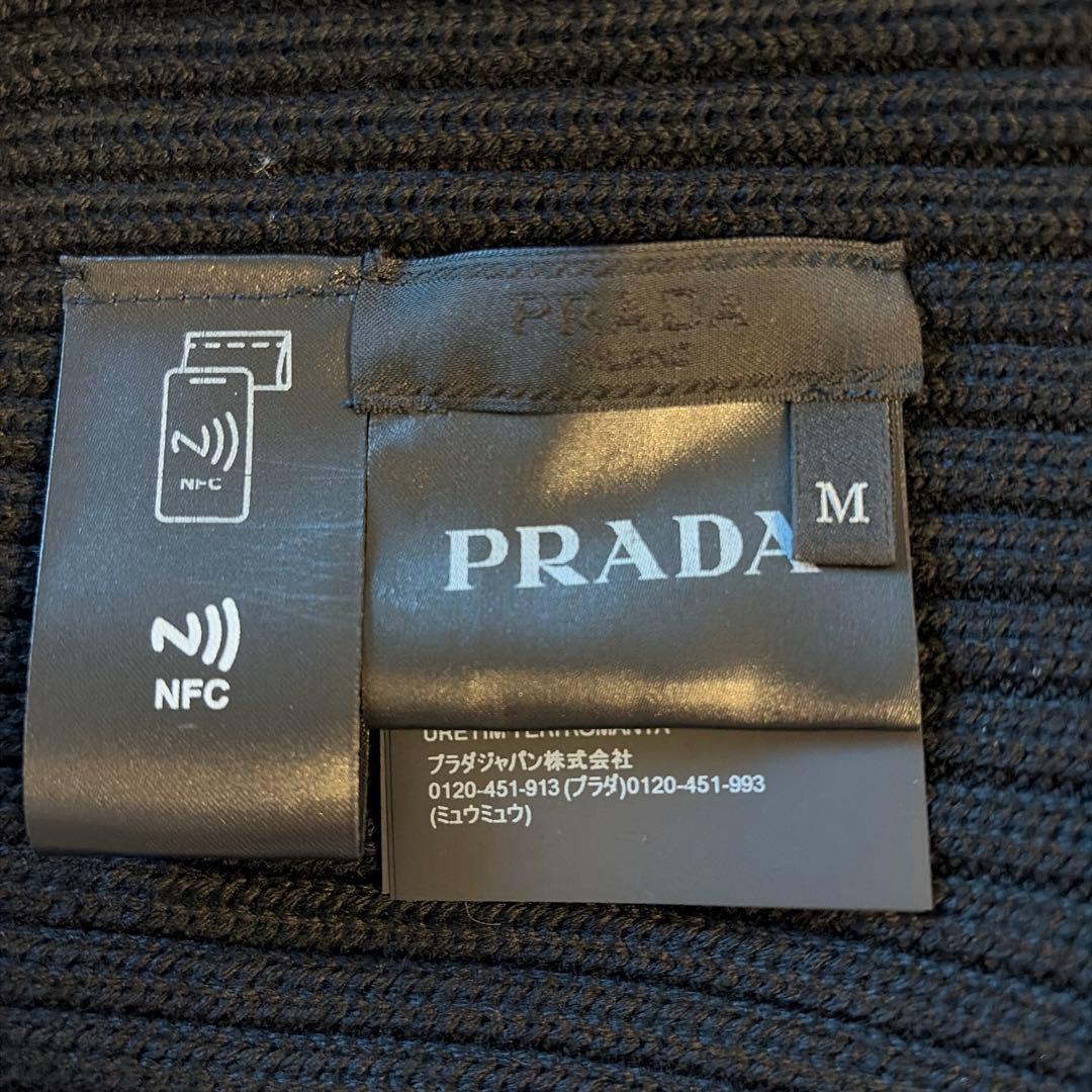 PRADA ブラック ニット帽 未使用タグ付き