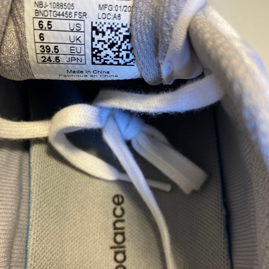 未使用　New Balance ゴルフシューズ UG2500ホワイト