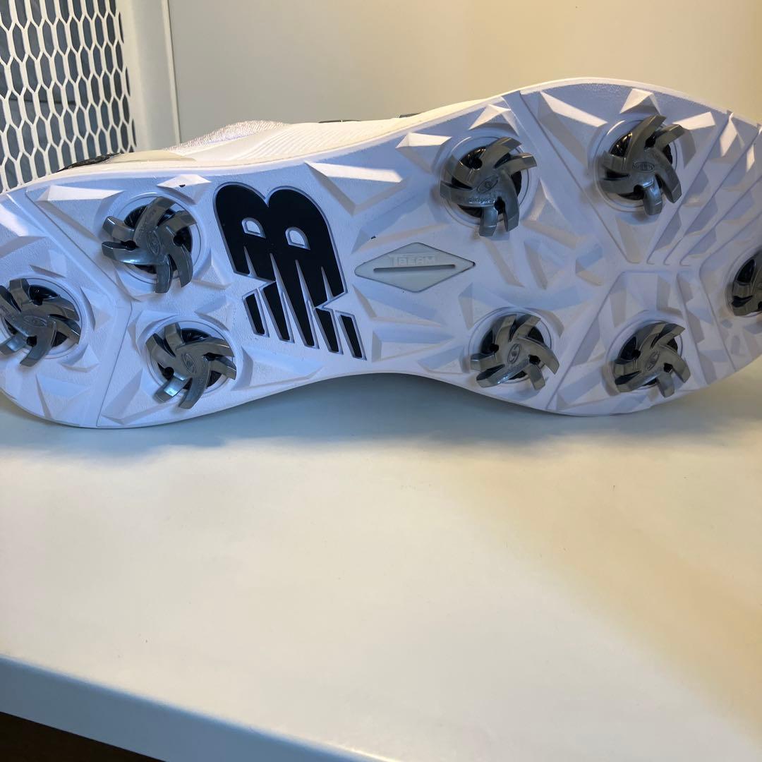 未使用　New Balance ゴルフシューズ UG2500ホワイト