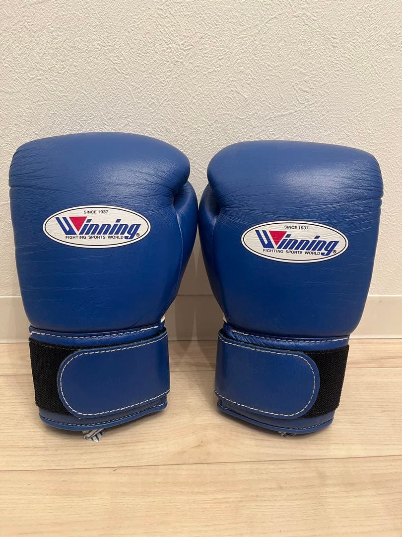 お年玉セール！！Winning ボクシンググローブ 青　8 oz