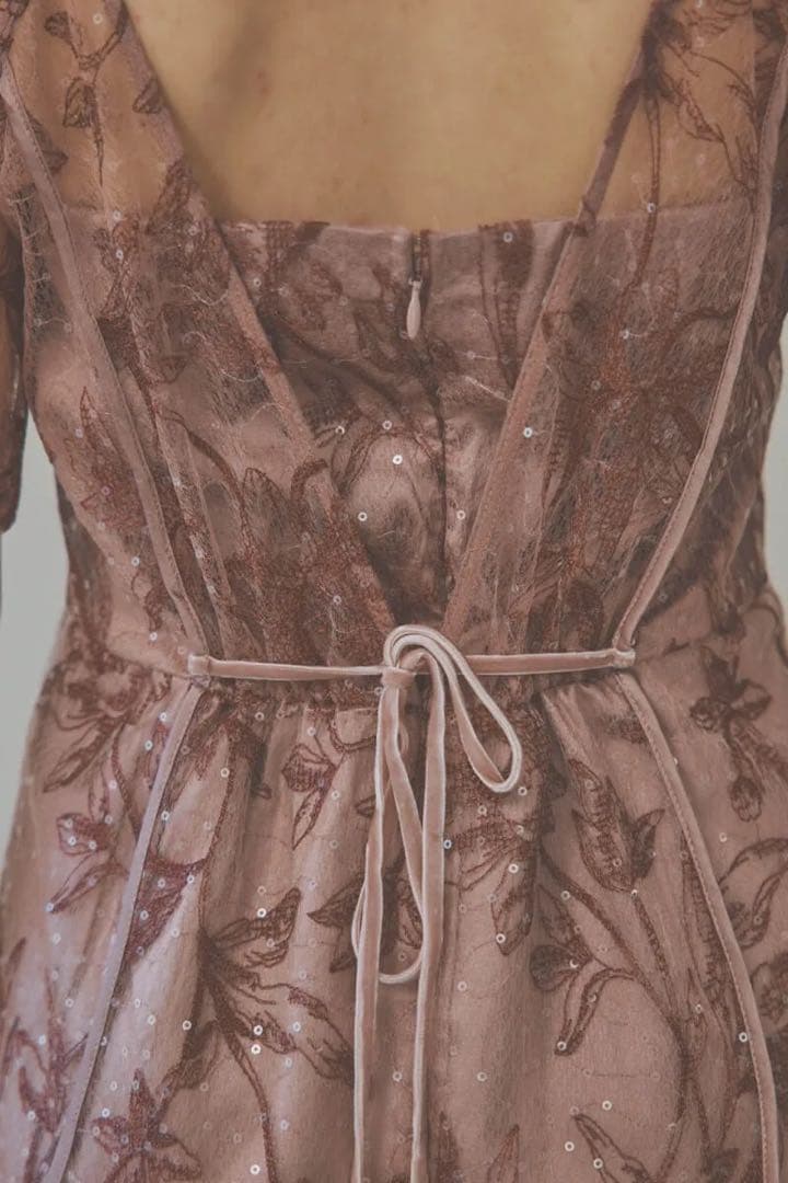 新品タグ付き！FRAY I.D カーブパネルエンブロイダリードレス