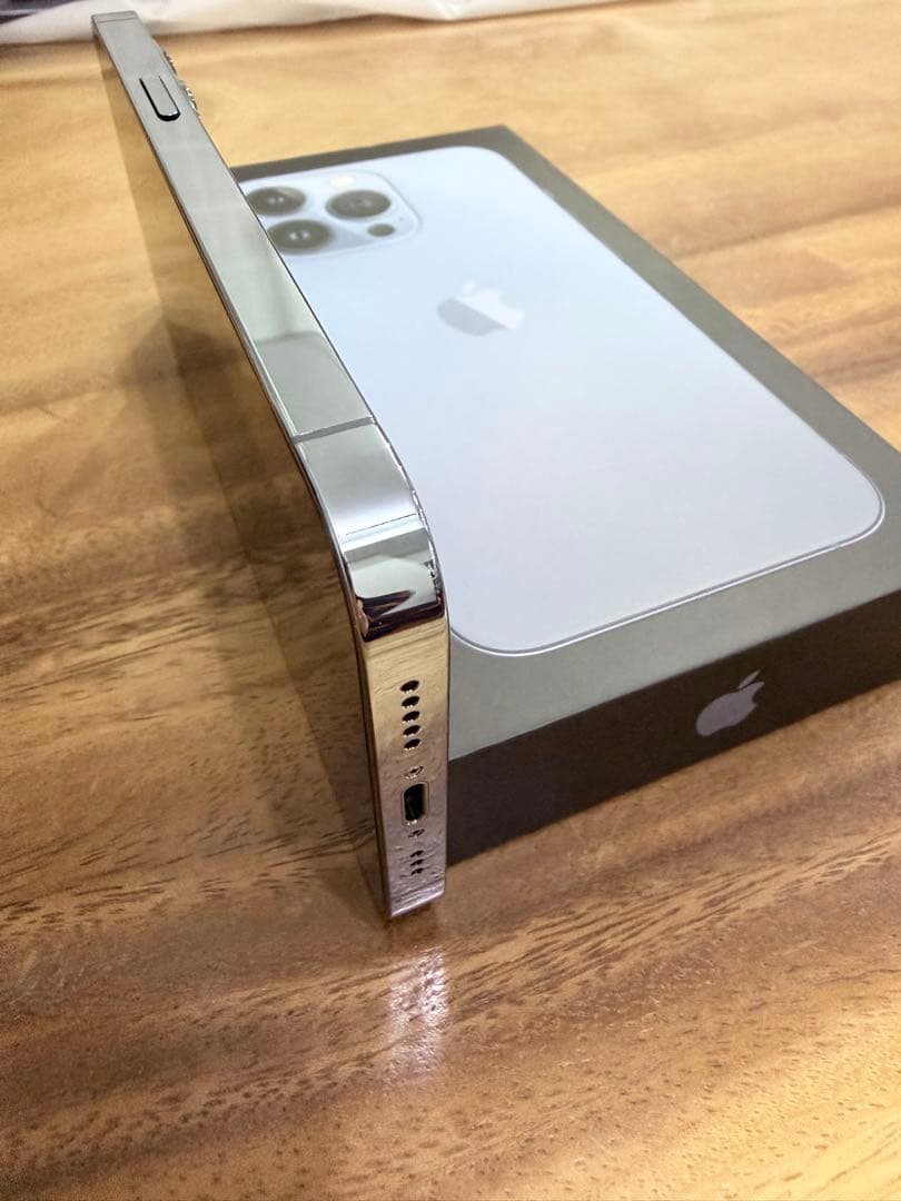超美品！iPhone13pro 256GB グラファイト　バッテリー100%