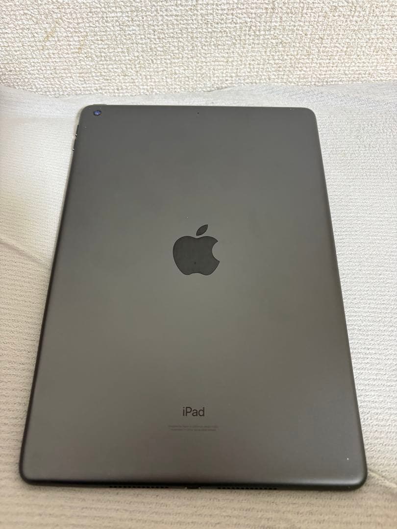 Apple iPad スペースグレー 本体　タブレット
