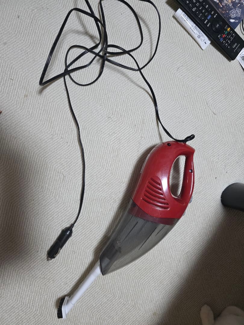 ハンドヘルド掃除機 赤 AC電源