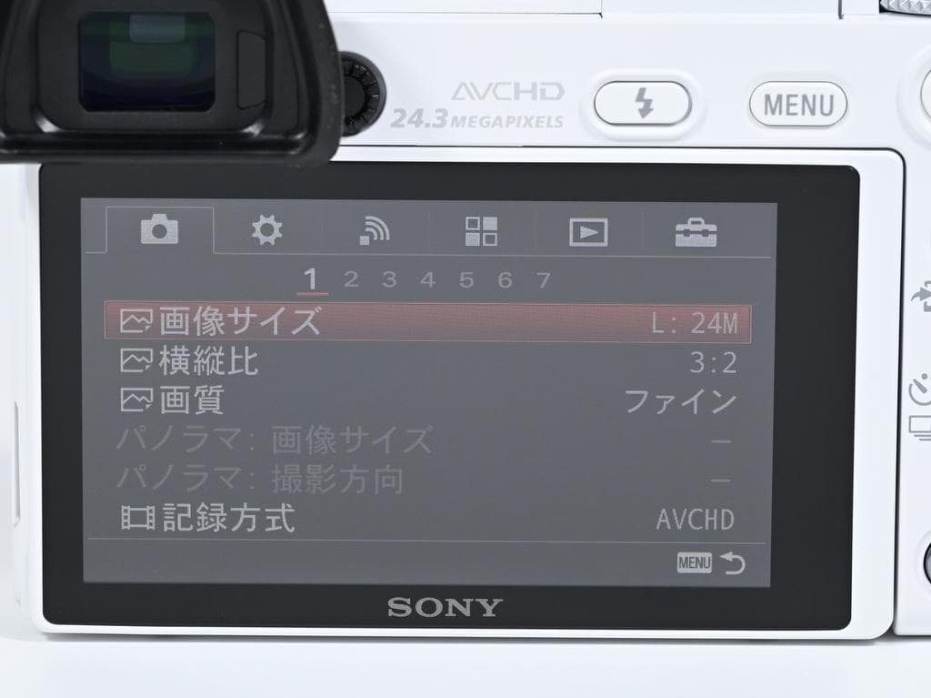 【ほぼ新品】 SONY α6000 レンズキット 《ショット数91》