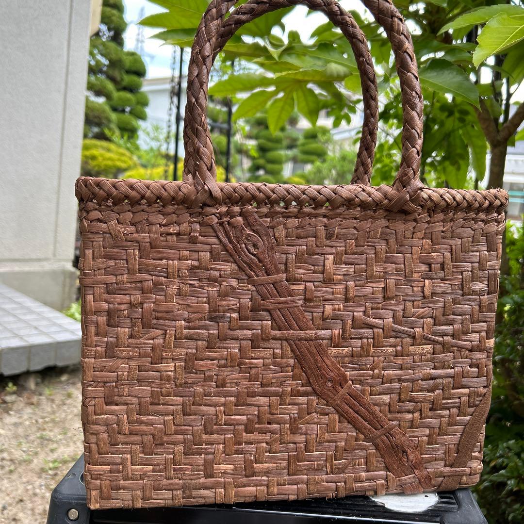 サ*ラ様 山葡萄蔓編み込みかごバッグ