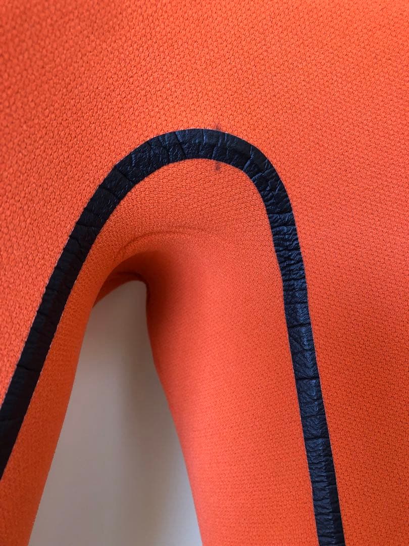 【サイズが合えばお買い得】azul セミドライ　5ミリ3ミリ　サイズML〜MLB