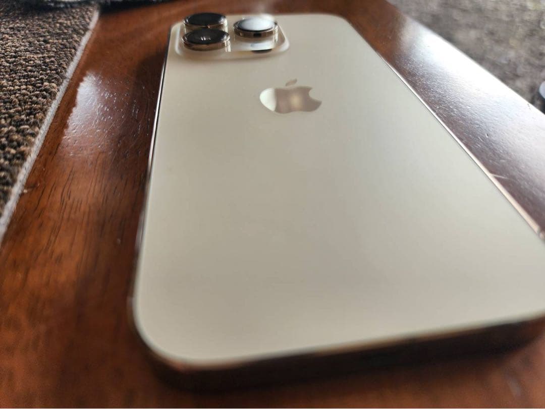 Apple iPhone 14 Pro シルバー 本体 1TB SIMフリー