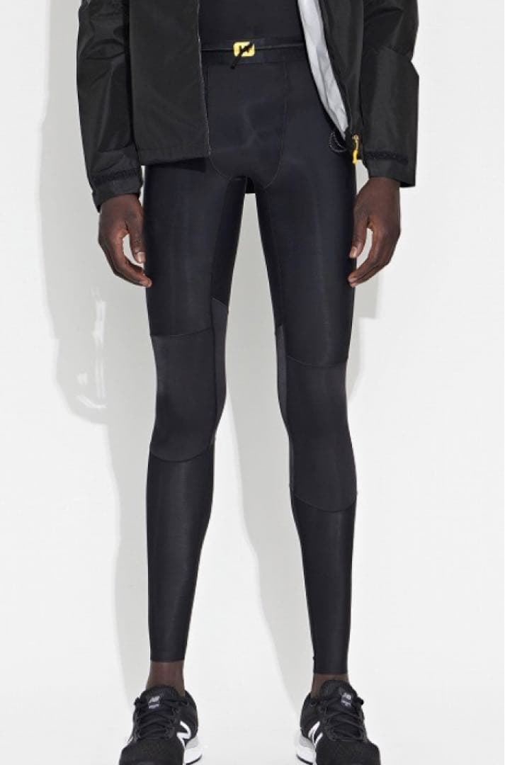 SKINS ブラック コンプレッションレギンス　series5