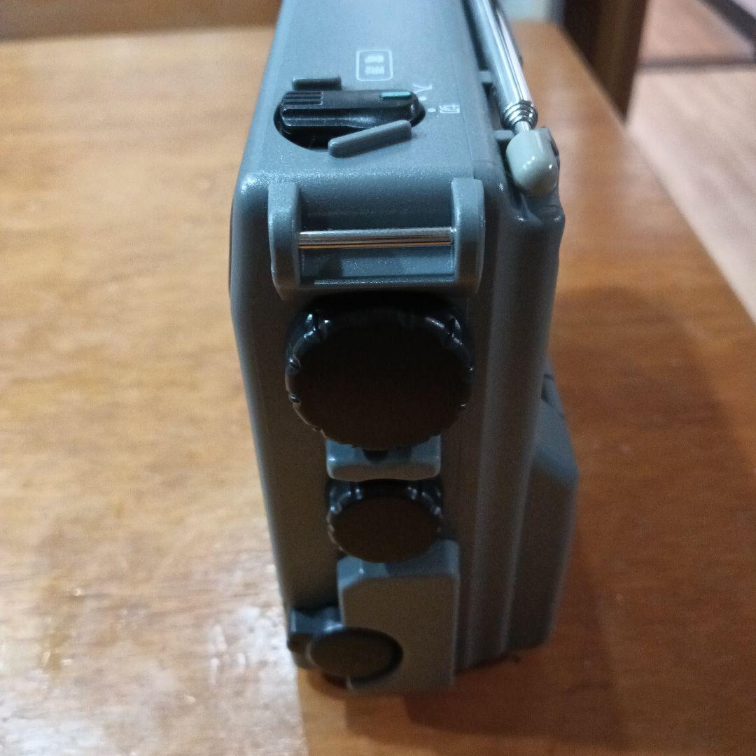 SONY ICF-B100 ポータブルラジオ