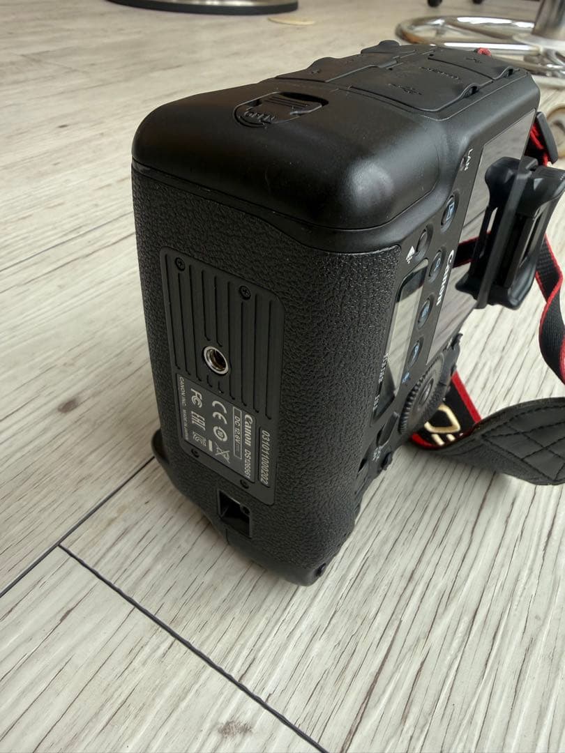 Canon EOS-1D X Mark II デジタル一眼レフ　美品