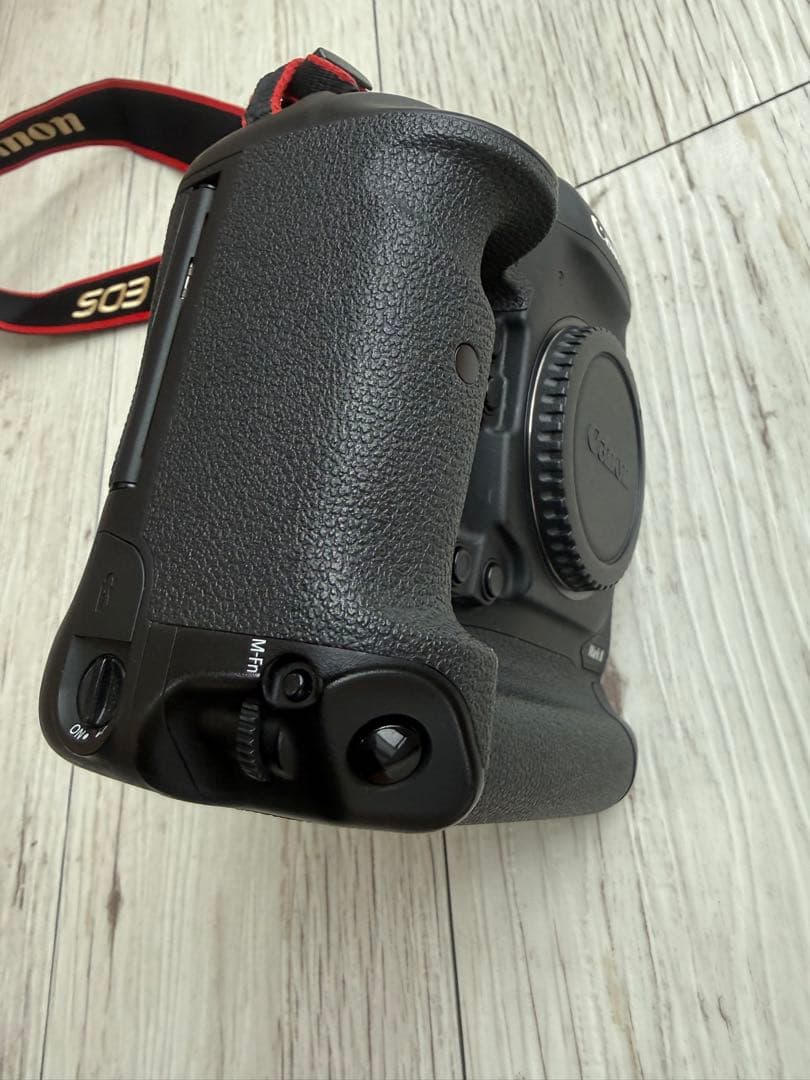 Canon EOS-1D X Mark II デジタル一眼レフ　美品