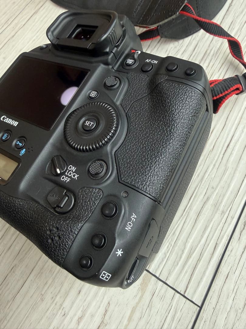 Canon EOS-1D X Mark II デジタル一眼レフ　美品