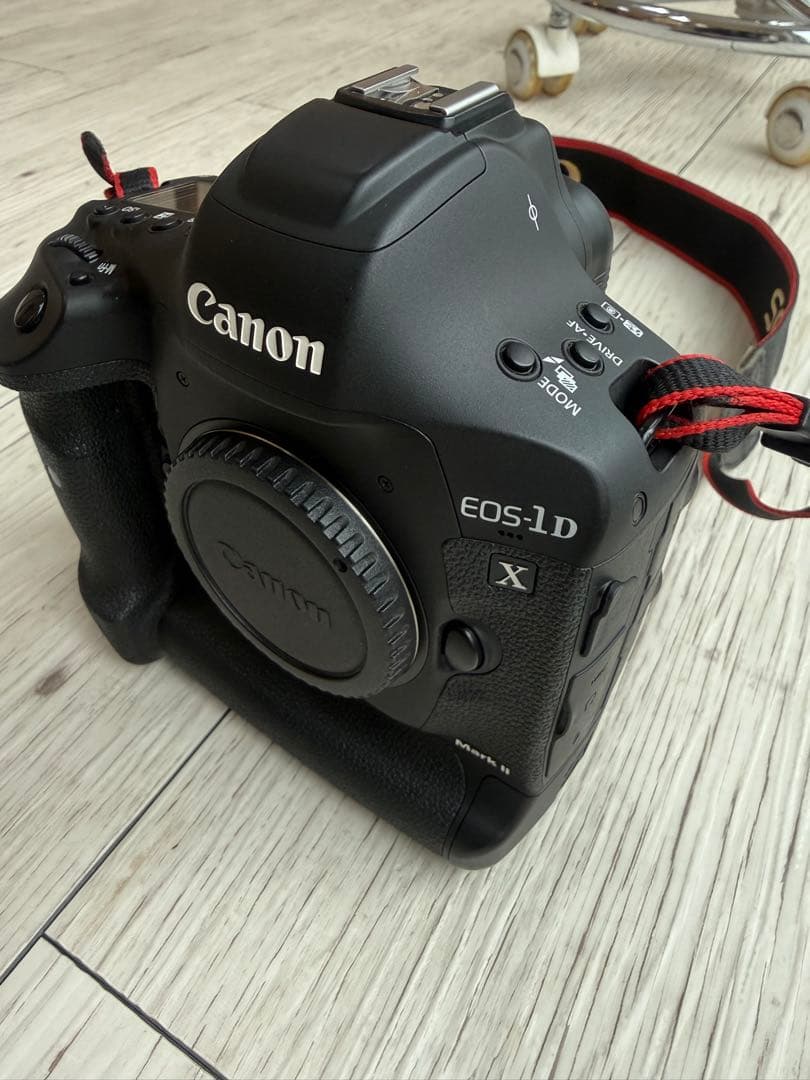 Canon EOS-1D X Mark II デジタル一眼レフ　美品