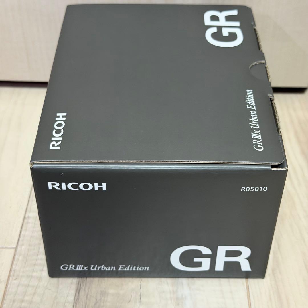【新品未使用】 RICOH GR IIIx Urban Edition 3年保証