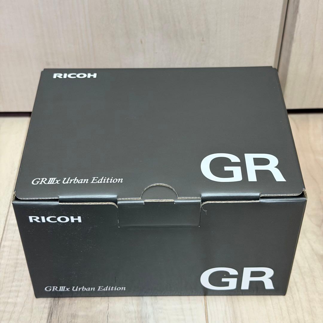 【新品未使用】 RICOH GR IIIx Urban Edition 3年保証