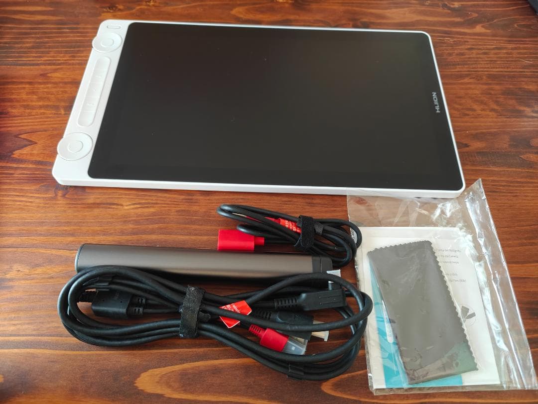 三連休限定価格 HUION Kamvas 13 Gen3 限定カラー　ホワイト