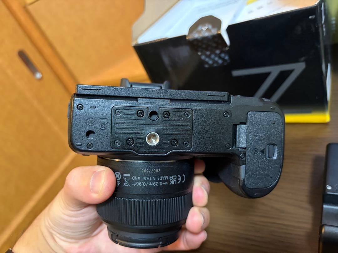 Nikon Z5+z 40mm f2ミラーレス一眼カメラ 本体