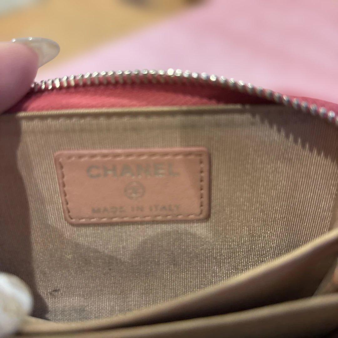 CHANEL ピンクレザーケース