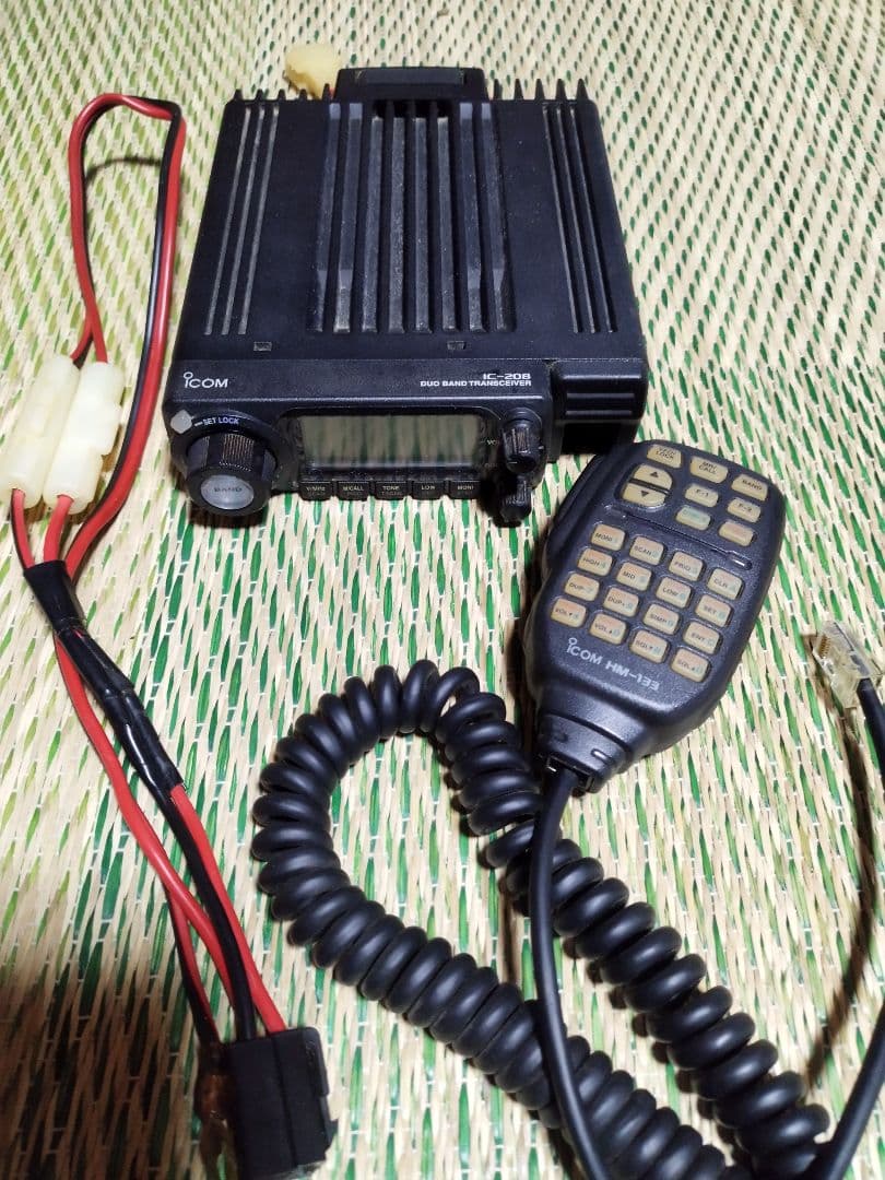 Icom IC-208 　144/430トランシーバー HM-133付き　20W