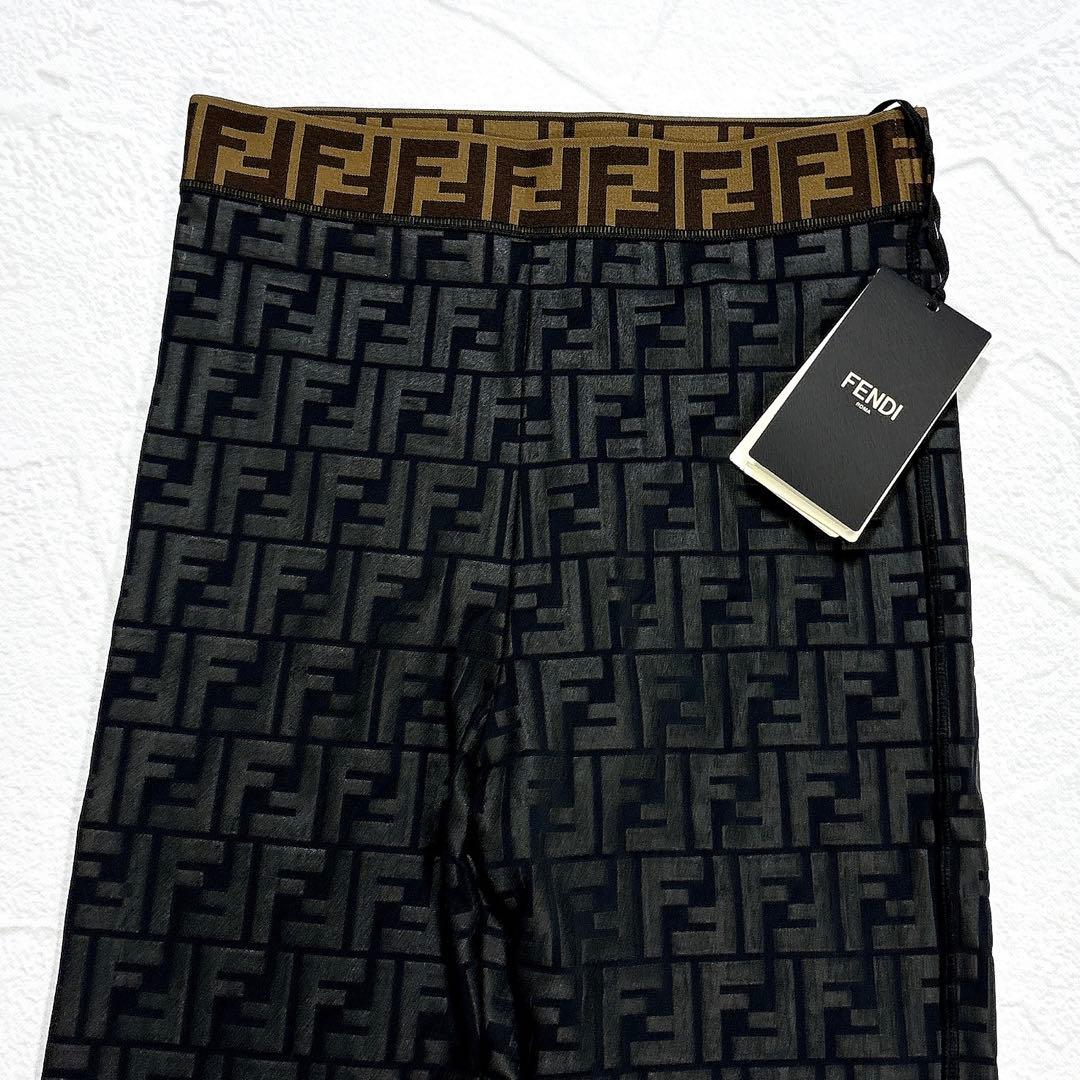 ✨タグ付き✨フェンディ　ズッカ柄　レギンス　パンツ　40 総柄　イタリア製