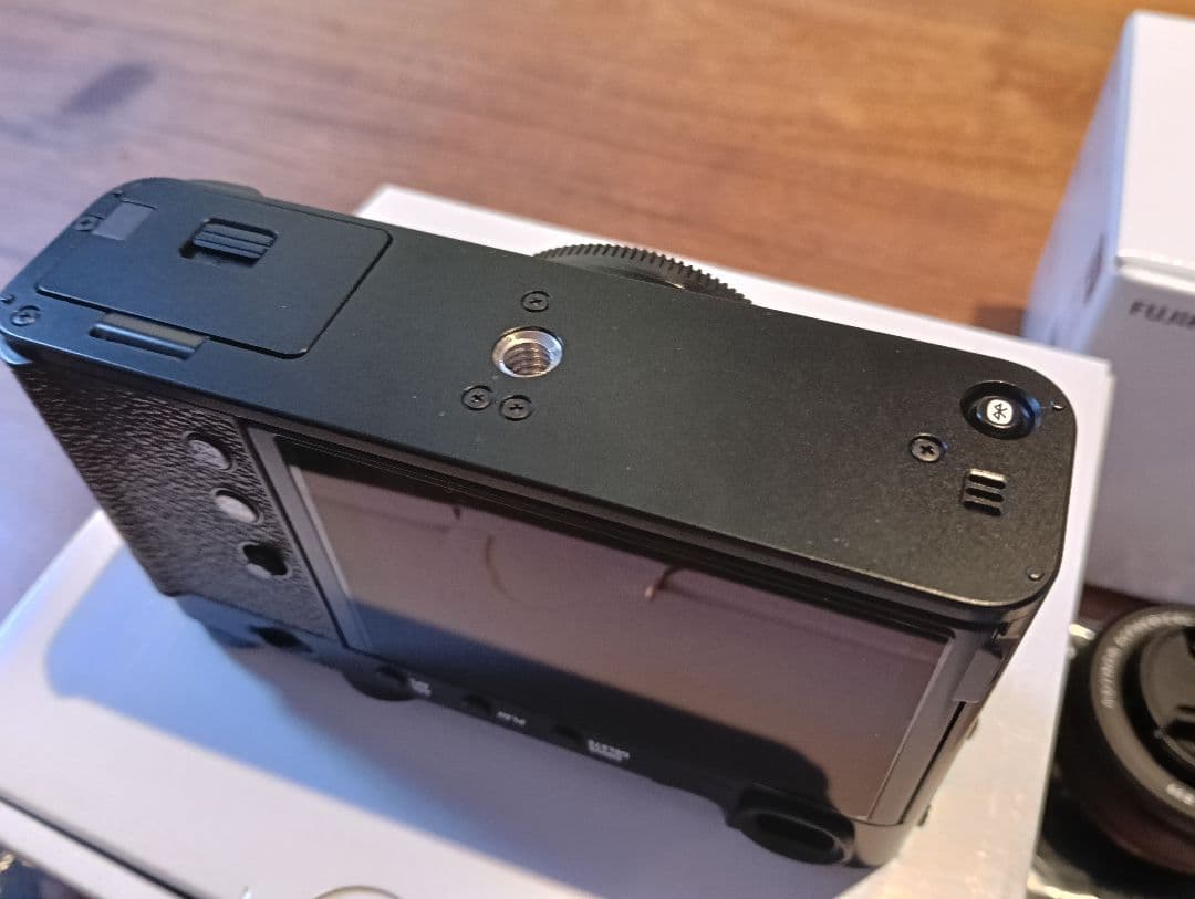 富士フイルムX-E5ショット数127枚＋ XF23mmF2.8新品