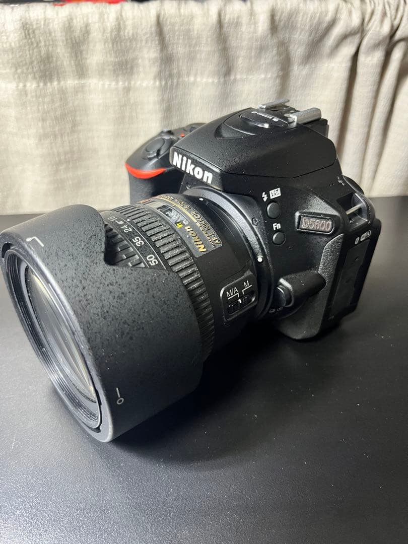 ♫ 美品 大口径レンズ付Nikon D5600 デジタル一眼レフ