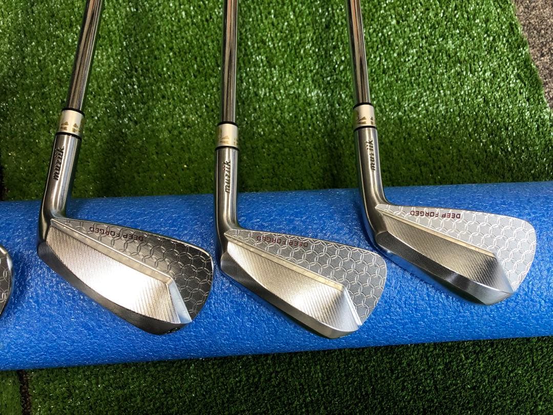 muziik ムジーク ディープフォージドマッスル2アイアンプラスウエッジセット