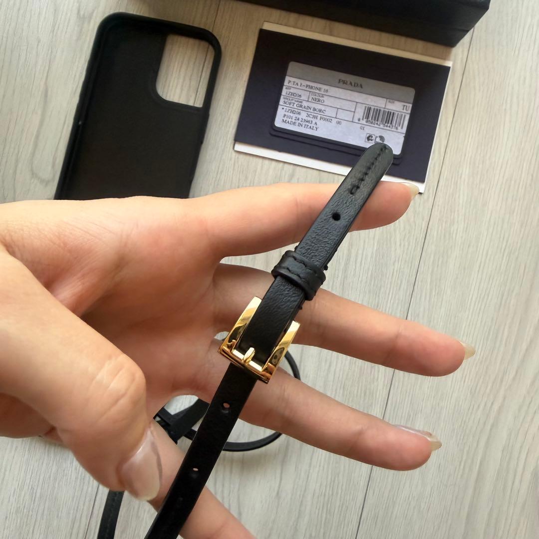 PRADA プラダ iPhoneケース 携帯カバー iPhone16