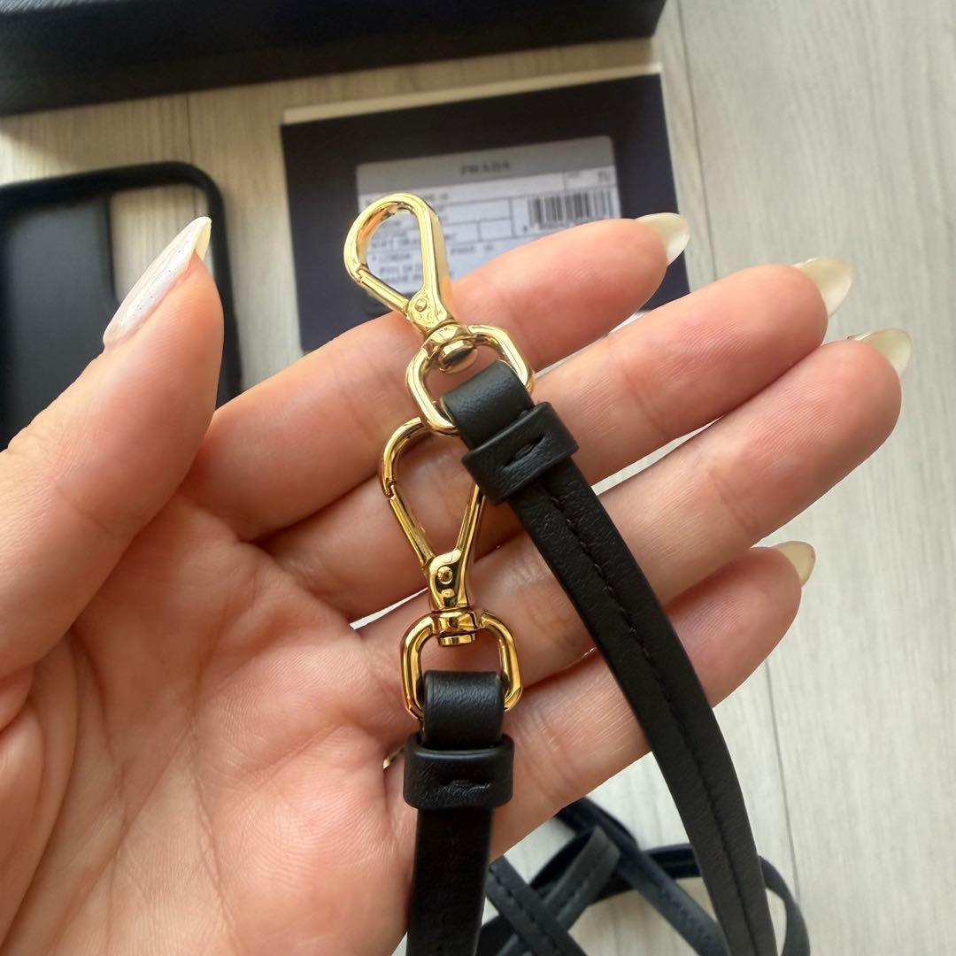 PRADA プラダ iPhoneケース 携帯カバー iPhone16