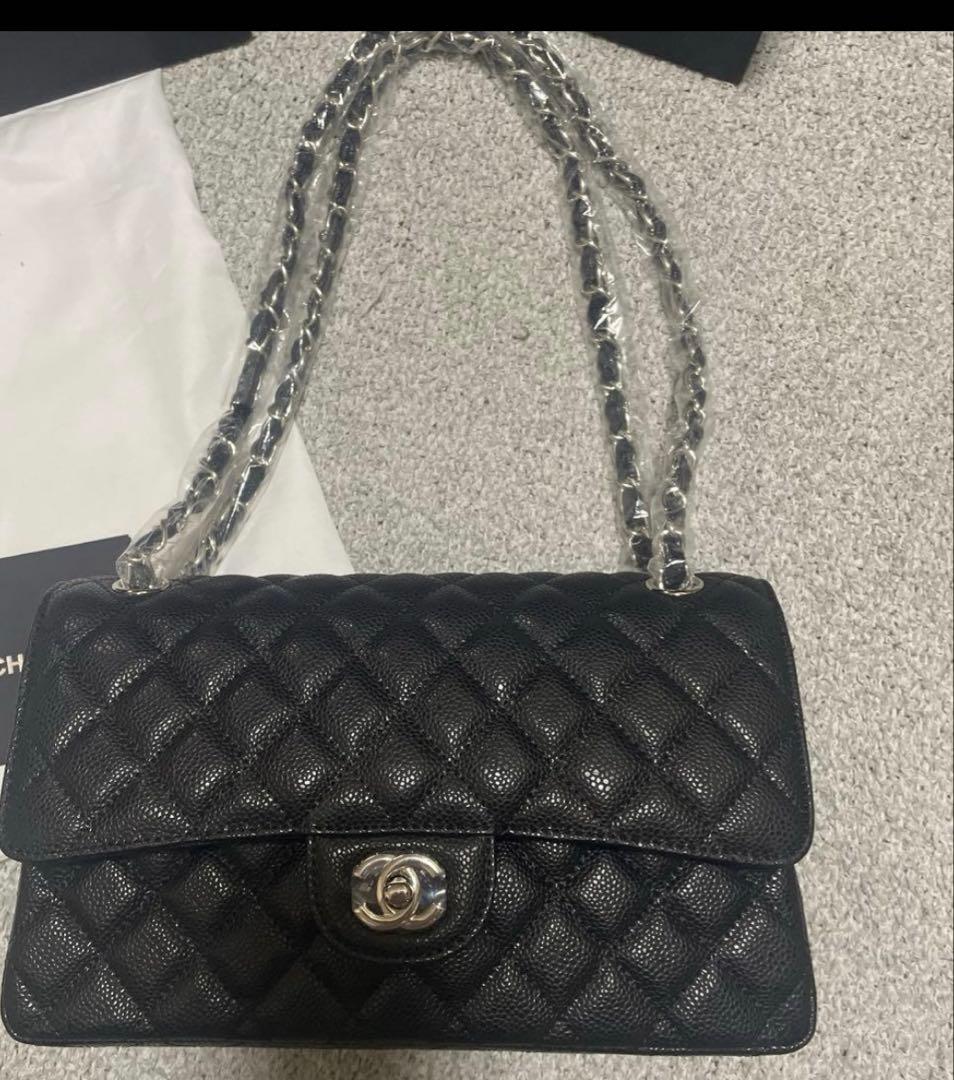CHANEL ダブルチェーン　フラップバッグ　キャビアスキンシルバー