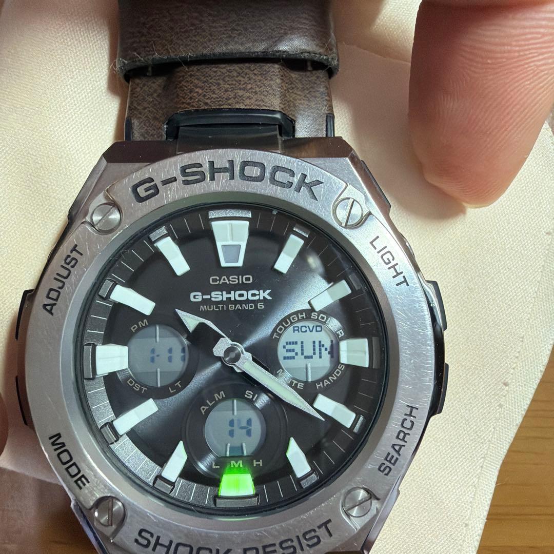 G-SHOCK gst w130l ソーラー電波メンズ　説明書あり