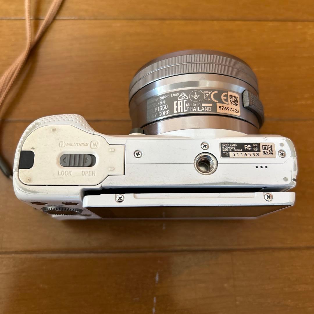 【ジャンク品】SONY α5000 ホワイト　レンズ付き
