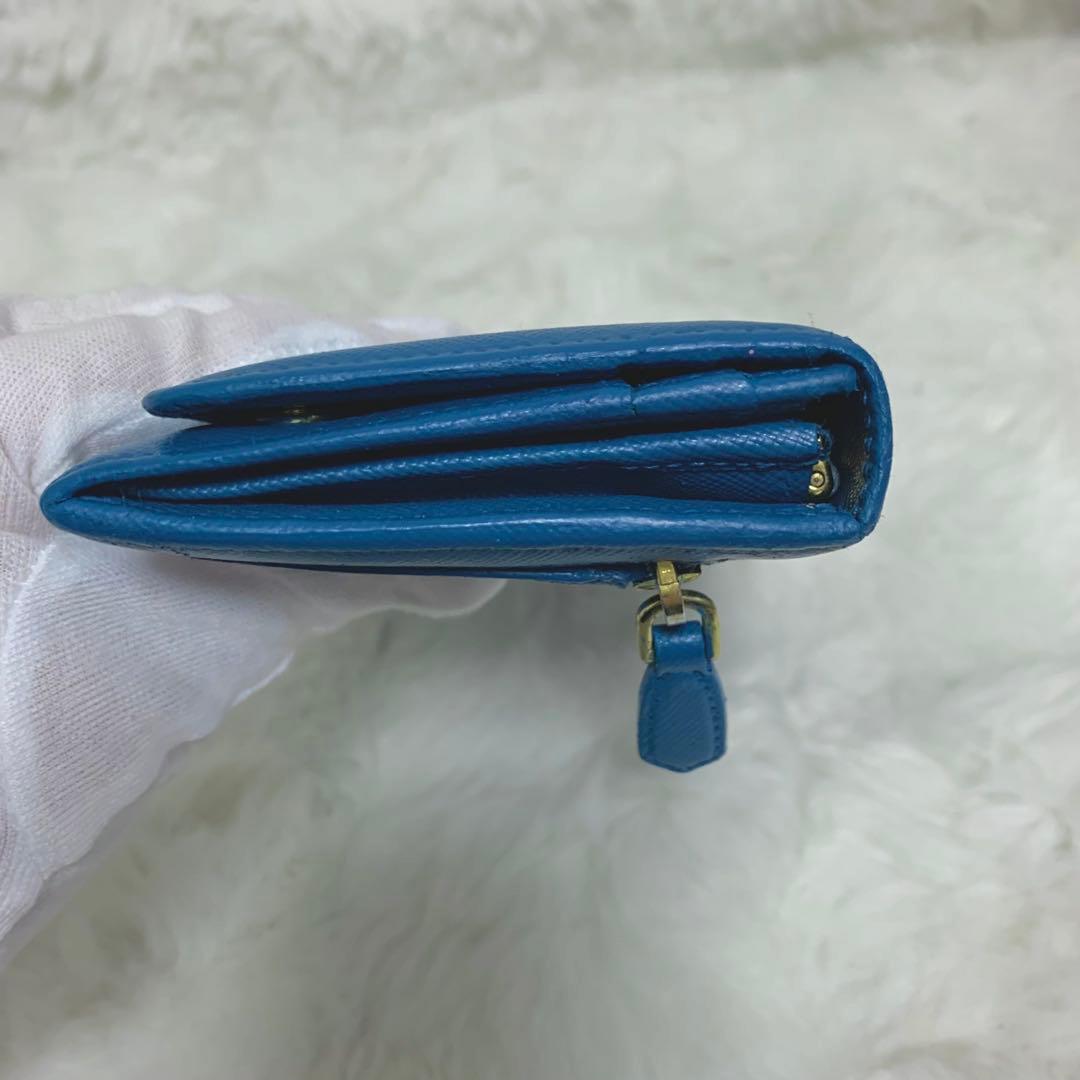 美品！PRADA サフィアーノ　メタルロゴ　ブルー系　レディース　長財布