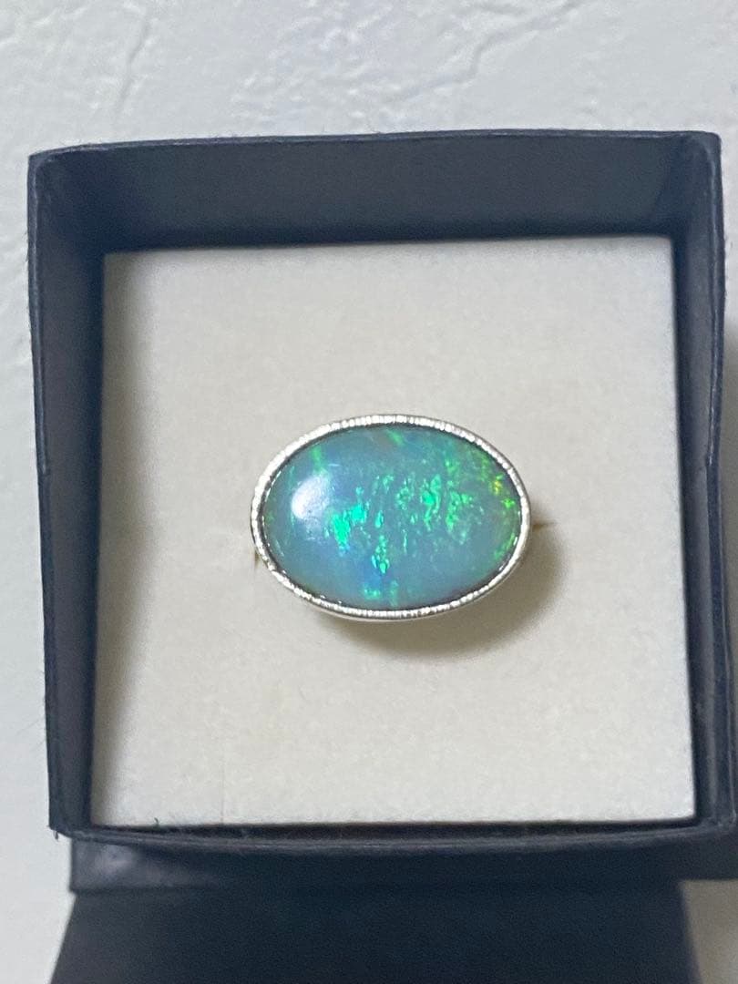 特大セミブラックオパールリング