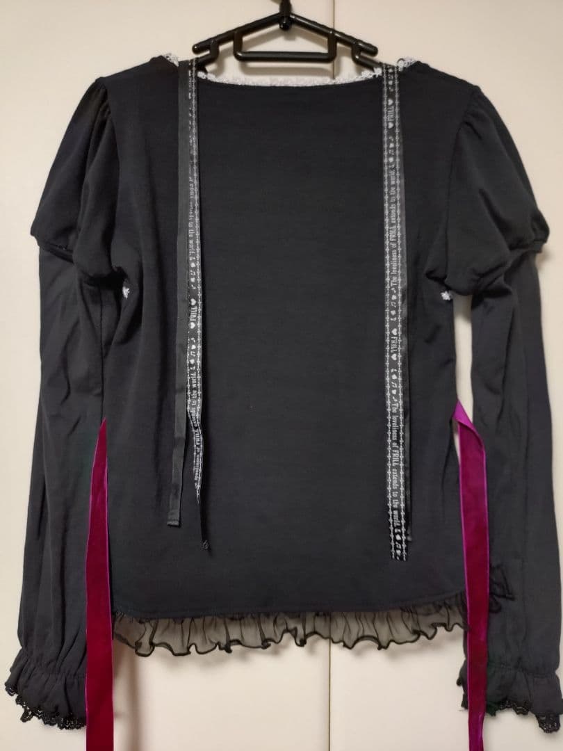 【美品】h.NAOTO「FRILL」 レースアップ長袖カットソー 黒