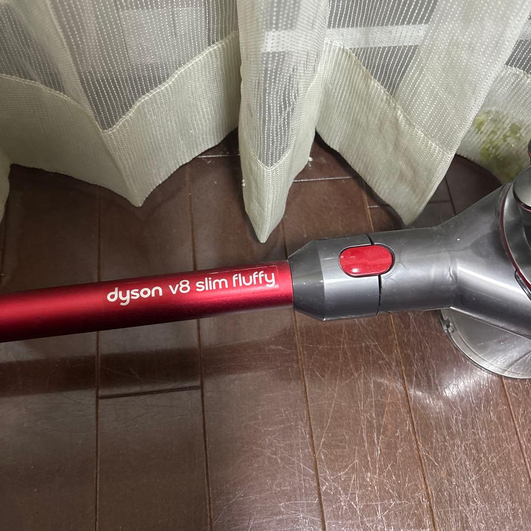 Dyson V8 Slim Fluffy スティッククリーナー　SV10KSLM