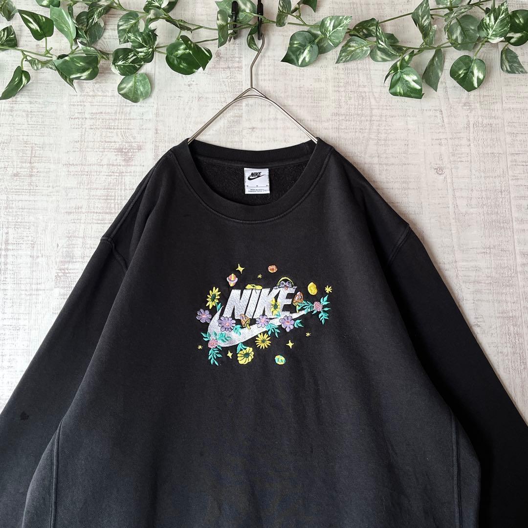 NIKE ナイキ 花柄 刺繍 スウェット トレーナー センターロゴ 黒 M
