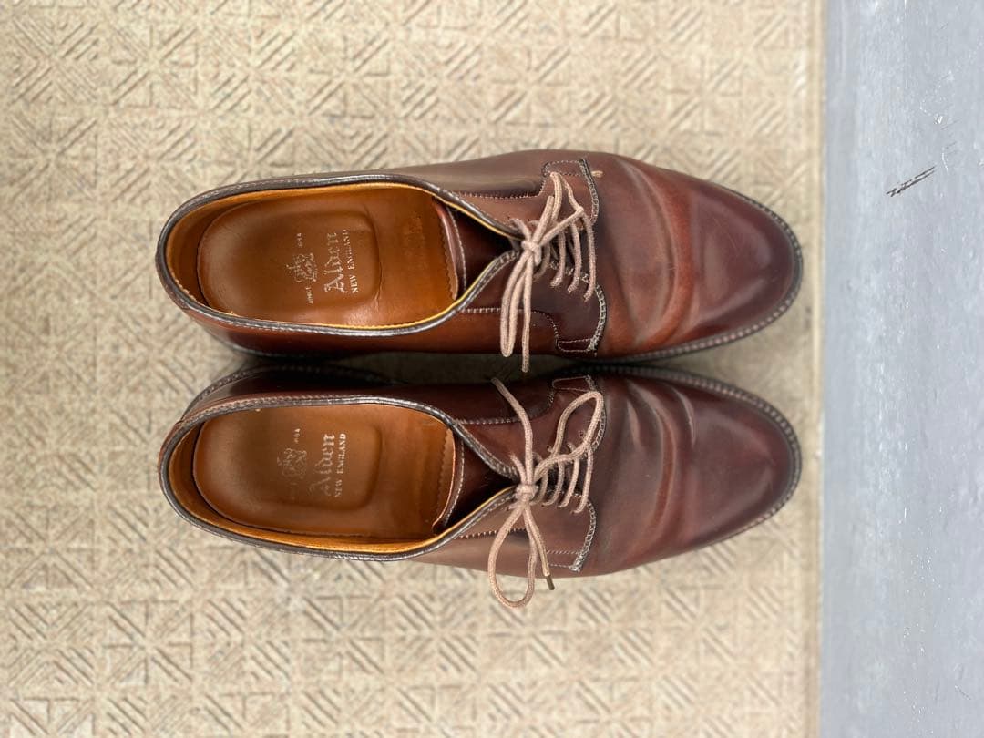 オールデン 990 コードバン プレーン トゥ 8D レザースティック付き