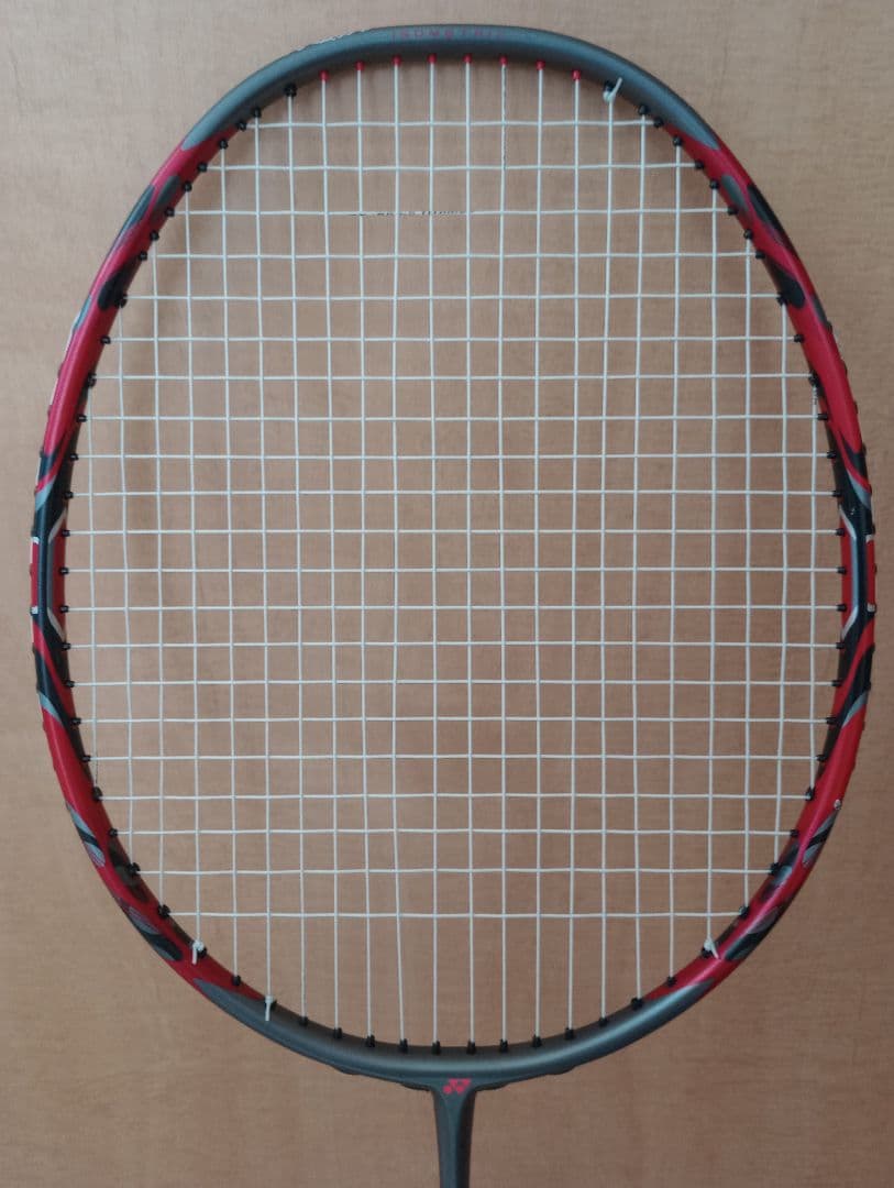 Arc Saber 11 Pro バドミントンラケット 3UG5