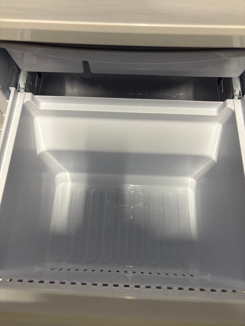 シャープ ノンフロン冷凍冷蔵庫 SJ-D14F-W 2019年製