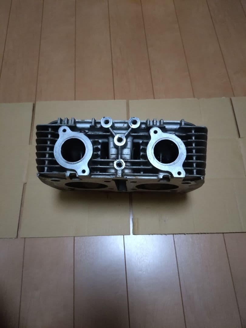 CB250Tシリンダーヘッド