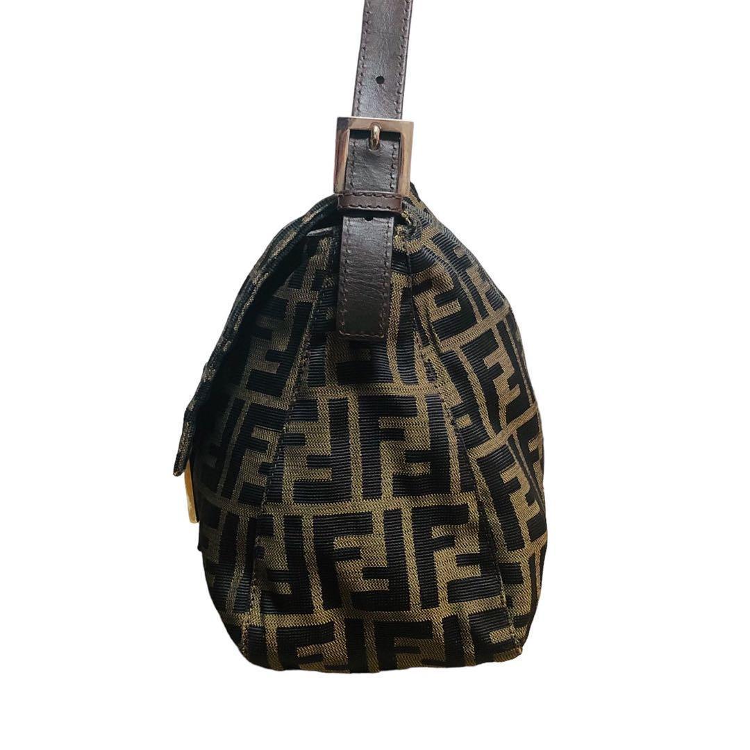 bashmentFENDI フェンディ マンマバケット ズッカ柄 FF