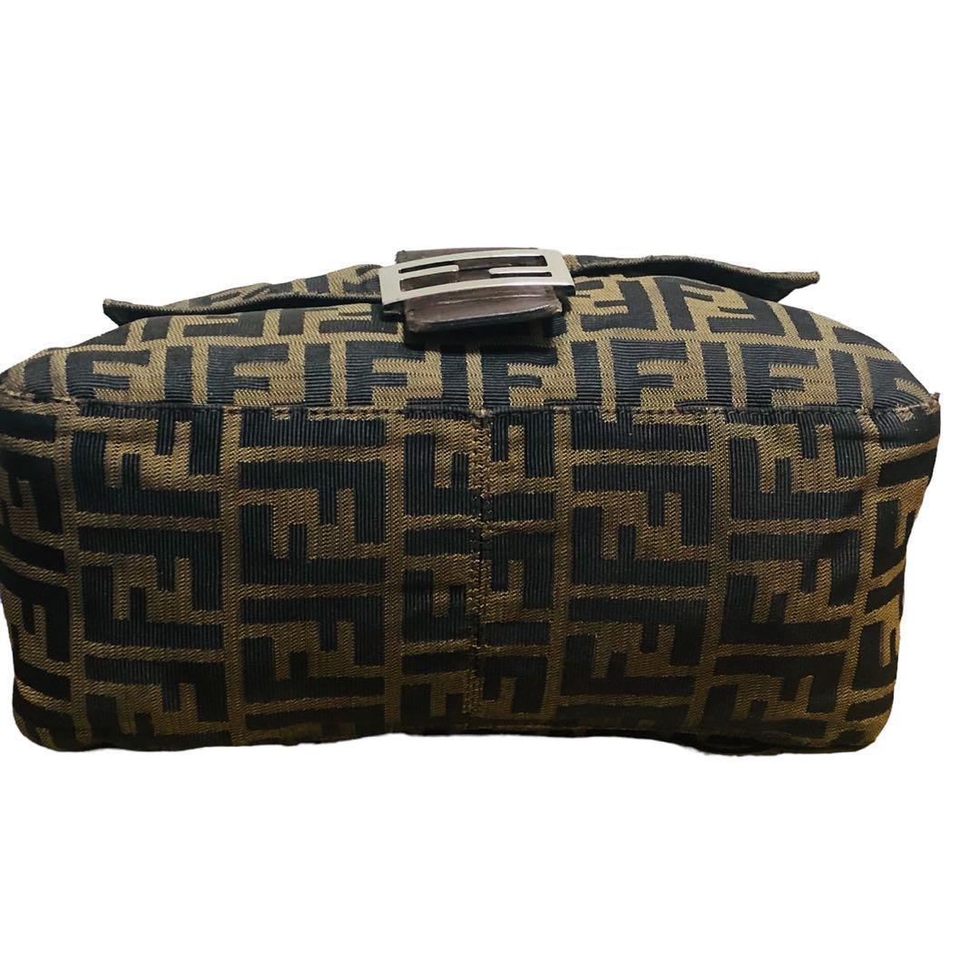 bashmentFENDI フェンディ マンマバケット ズッカ柄 FF