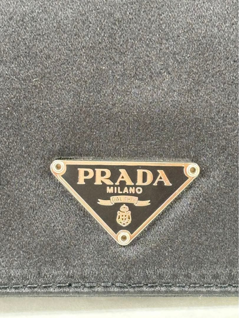 PRADAプラダクラッチバッグ