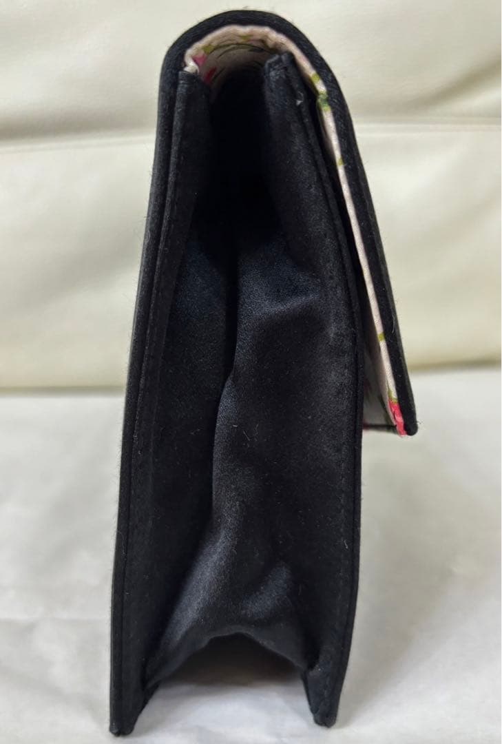 PRADAプラダクラッチバッグ